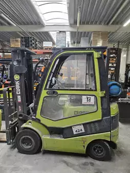 Gázüzemű targoncák 2020  Clark C15L (1)