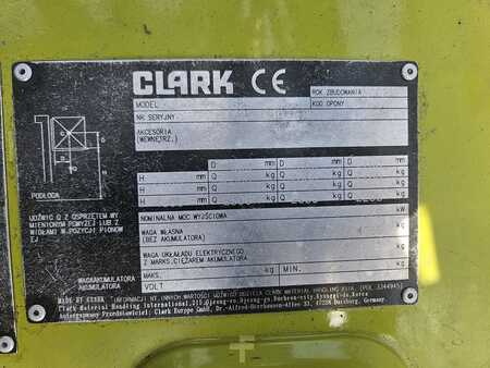 Chariot élévateur gaz 2021  Clark GTS25L (7)