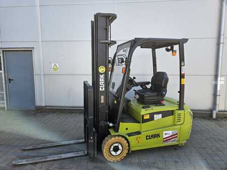 Elektro tříkolové VZV 2021  Clark GTX18 (1)