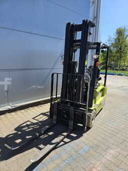 Elektryczne 3-kołowe 2021  Clark GTX18 (2)