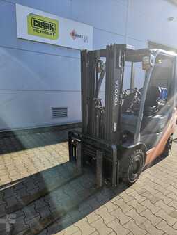 Nestekaasutrukki 2017  Toyota 06-8 FGF18F (4)