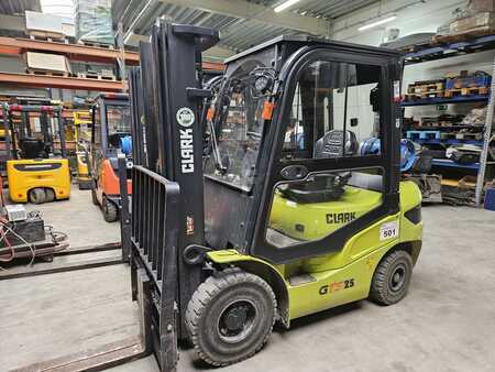 LPG VZV 2022  Clark GTS25L (1)