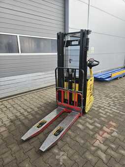 Magasemelésű béka 2015  Hyster S1.6 (2)