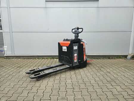 Wózki niskiego podnoszenia 2014  BT LPE 250 (1)