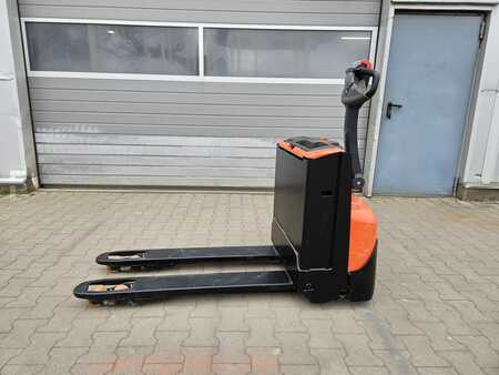 Elektrische palletwagens 2016  BT LWE 160 (1)