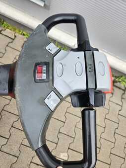 Ruční vysokozdvižný vozík 2012  BT SWE 140 (10)