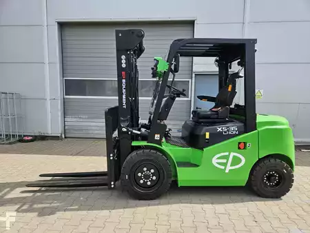 Elektro čtyřkolový VZV 2025  EP Equipment EFL352X5 (1)