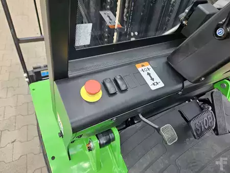 Elektro čtyřkolový VZV 2025  EP Equipment EFL352X5 (8)