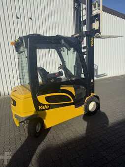 Elektro čtyřkolový VZV 2023  Yale ERP 30 VL (3)