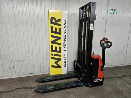 Pallet Stackers 2022  Heli CDD12J (2) 