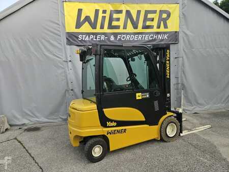 4-wiel elektrische heftrucks 2017  Yale ERP35VL (2)
