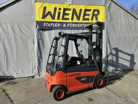 4-wiel elektrische heftrucks 2016  Linde E25-01 (3)