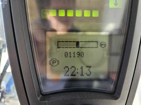 4-wiel elektrische heftrucks 2016  Linde E25-01 (4)