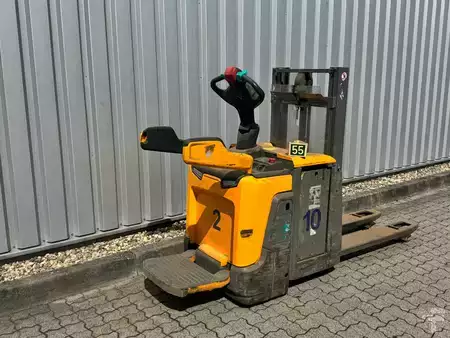 Stapelaars 2018  Jungheinrich ERD 220 (2)