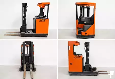Chariots à mât rétractable 2020  Toyota RRE160M (2)