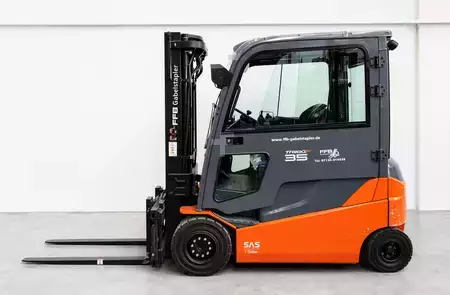 Elektro 4 Rad 2020  Toyota 8FBMT35 (1)