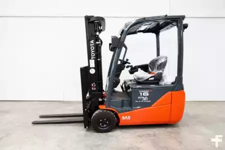 Elektro 3 Rad 2023  Toyota 8FBEK16T (1)