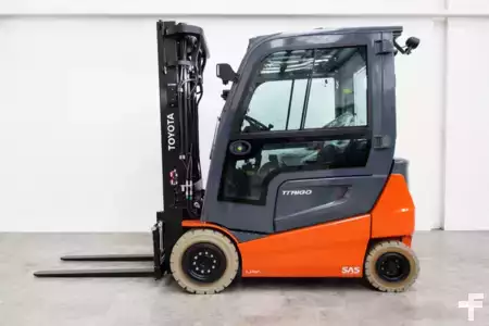 Elektro 4 Rad 2023  Toyota 9FBMKT30 (1)