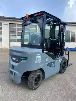 Eléctrica de 4 ruedas - Heli CPD25-K3 (4)