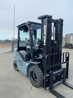 Eléctrica de 4 ruedas - Heli CPD25-K3 (2)