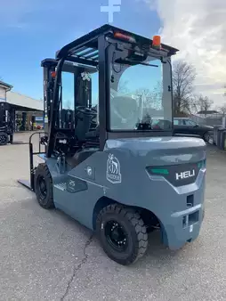 Eléctrica de 4 ruedas - Heli CPD25-K3 (3)