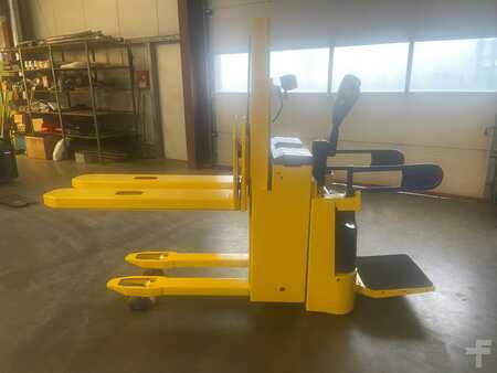 Ruční vysokozdvižný vozík 2017 Stöcklin EDD1001-P (4)