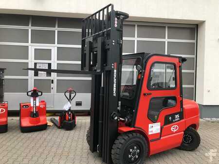 Eléctrica de 4 ruedas 2023  EP Equipment EFL 352 (4)