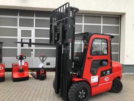 4-wiel elektrische heftrucks 2023 EP Equipment EFL 352 (4)