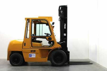 Dieselový VZV 2007  TCM FD 45 T 9 (6)