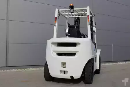 Chariots élévateurs diesel 2017  Unicarriers D1F4A40Q (4)