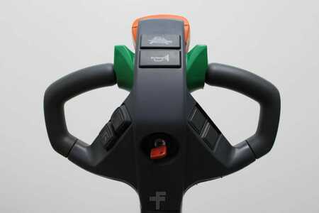 Gerbeurs 2000  Steinbock Boss WP 16 / H 20 DZ (8)