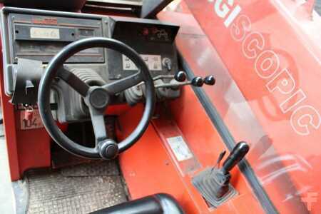 Teleskopstapler-Starr 2003  Manitou BT 420 2-E (8)