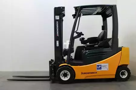 Elektrisk- 4 hjul 2014  Jungheinrich EFG 320 (1)