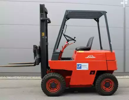 Chariots élévateurs diesel - Linde H 20 D (7)