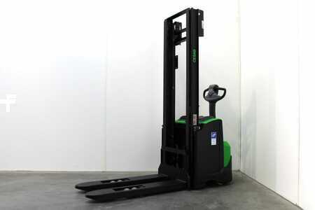 Gerbeurs 2023  Cesab S 214 L / 325 (2)