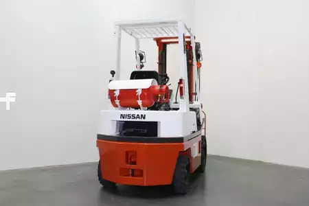 Sonstige  Nissan 4.01 A 18 U (5)