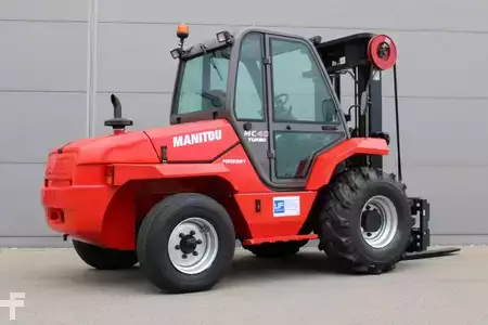Ruwterreinheftrucks 2011  Manitou MC 40 T  PS S3E3 (5)