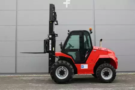 Dieselstapler 2022  Manitou MC 30-4 D ST5 S1 EU (7)