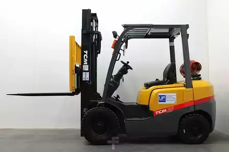 LPG Forklifts 2006  TCM FG 25 T 3 (7)