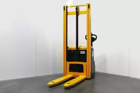 Hochhubwagen 2014  Jungheinrich EJC 110/320 (3)