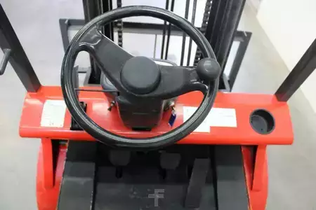 LPG VZV 2009  Mastexplorer FG 25 T (8)