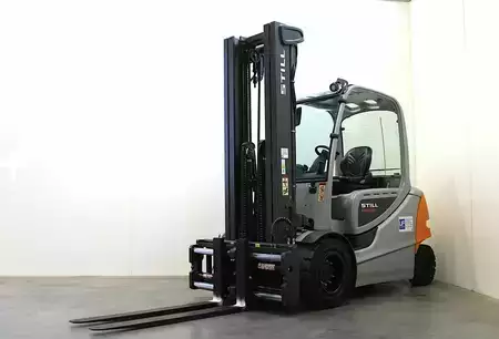 Elektromos 4 kerekű 2020  Still R 60-40 (2)