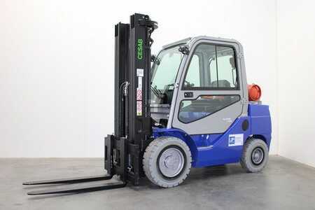 Carrello elevatore a gas 2022  Cesab M 330 GV (2)