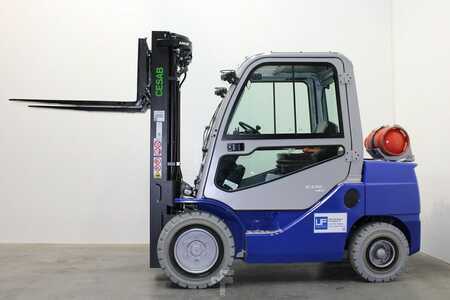 LPG Forklifts 2022  Cesab M 330 GV (7)