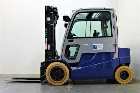 Elektryczne 4-kołowe 2023 Cesab B 640 (1)