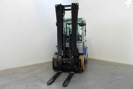 Elektryczne 4-kołowe 2023 Cesab B 640 (3)