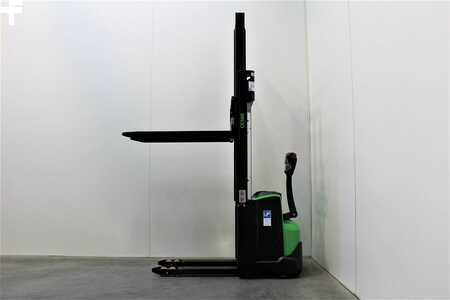 Magasemelésű béka - Cesab S 212/330 - in Bestellung (7)