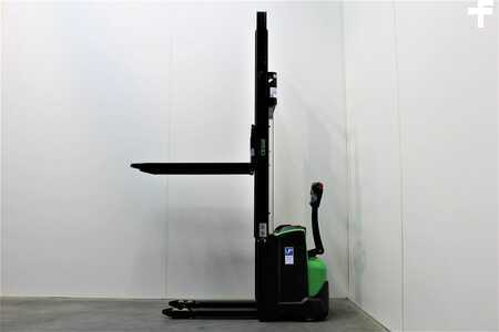 Magasemelésű béka - Cesab S 212/370 - in Bestellung (7)