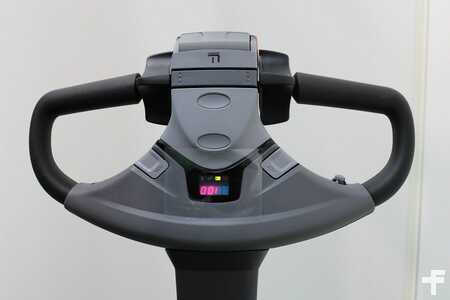 Ruční vysokozdvižný vozík 2025  Cesab S 212/370 (9)