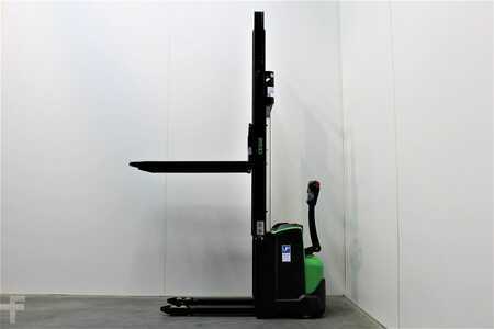 Ruční vysokozdvižný vozík 2025  Cesab S 212/370 (7)